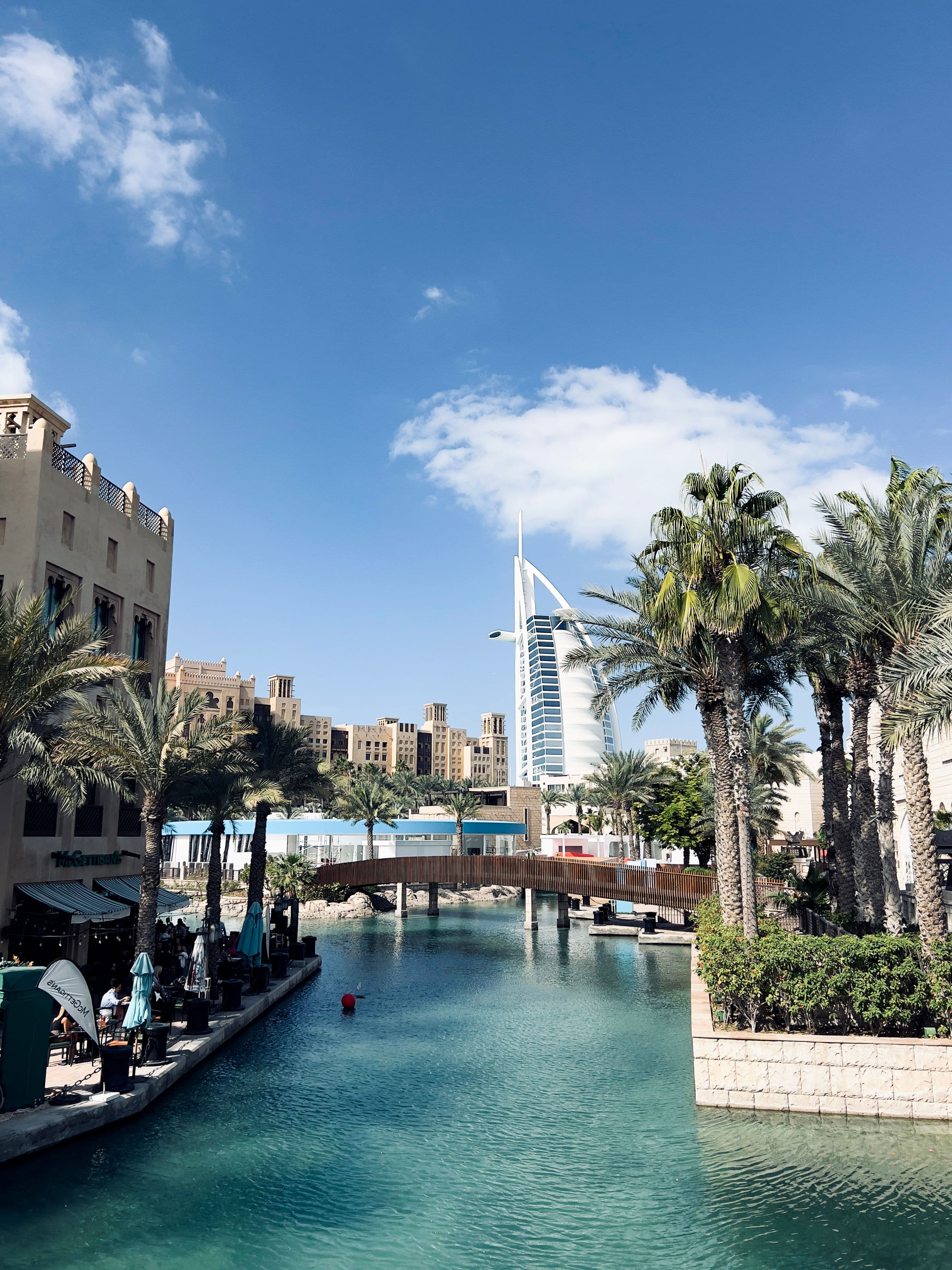 800 Speedy tyre service in Jumeirah Village Circle, Dubai